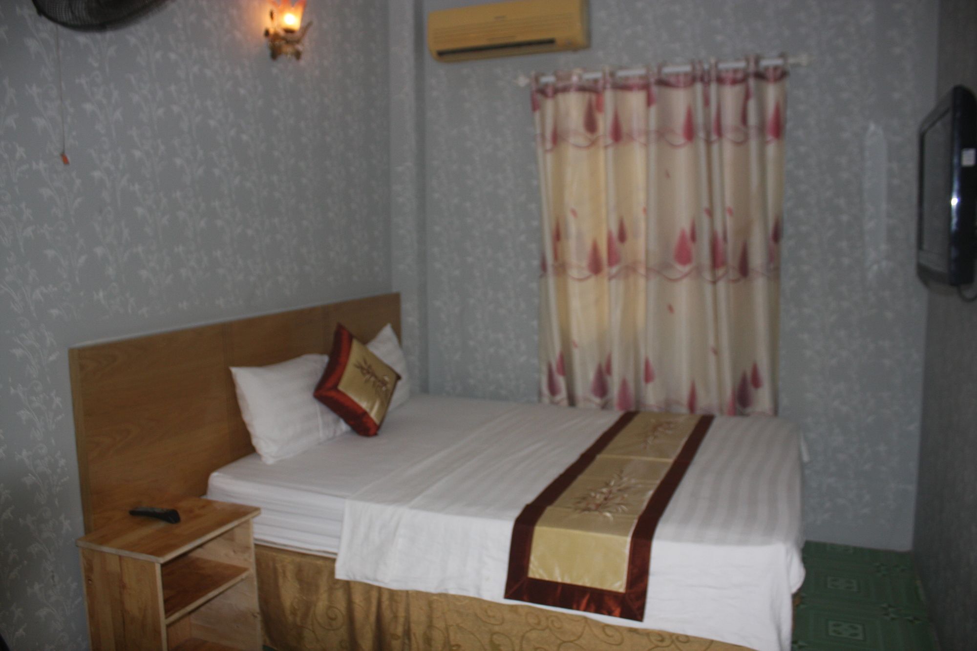 Koniko Khách sạn *