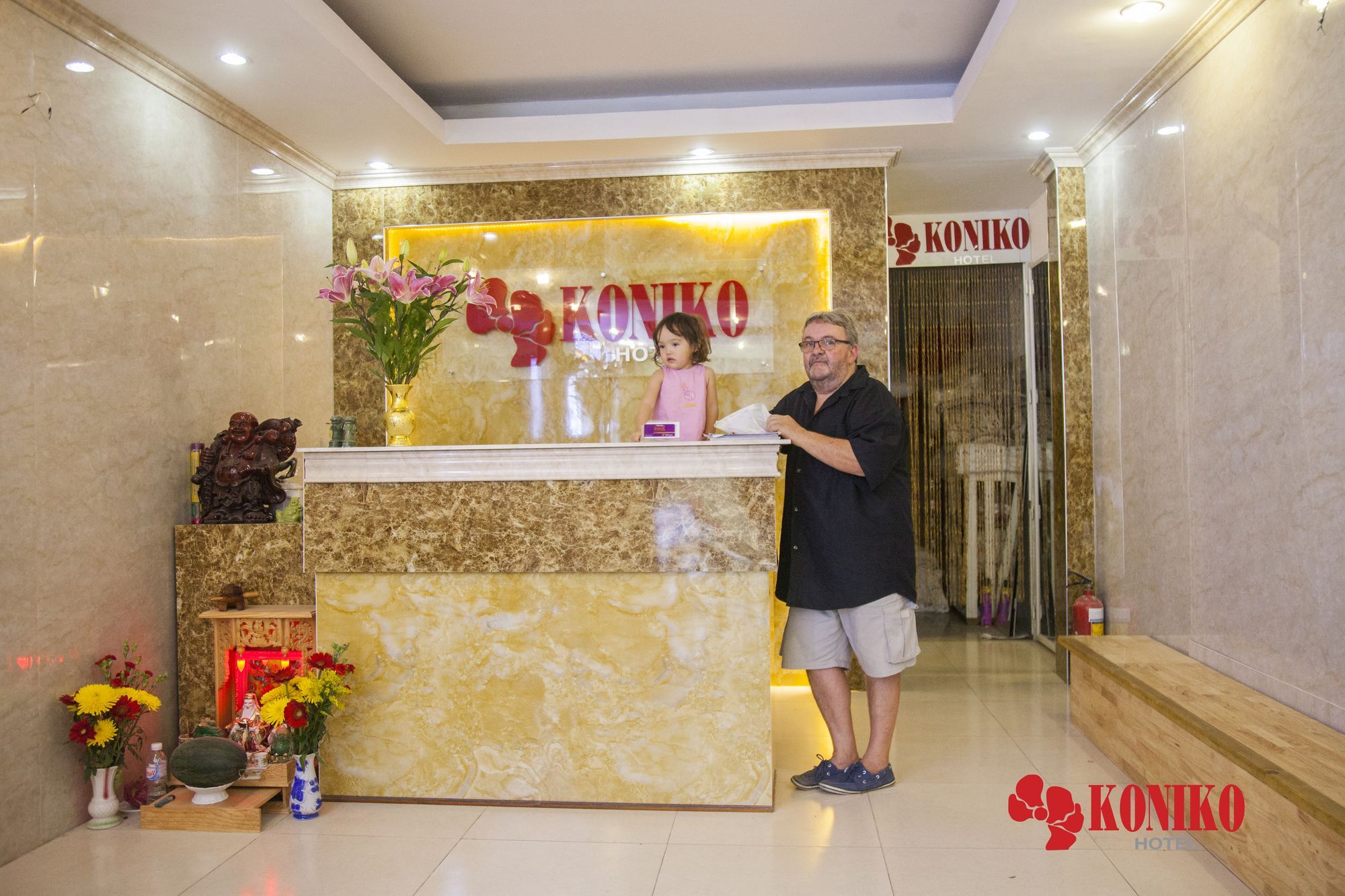 Khách sạn Koniko *